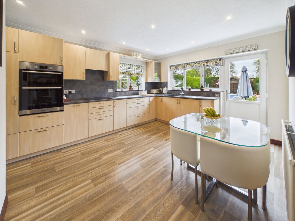 Property photo 3 of 24