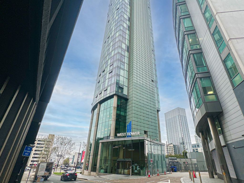 Property photo 1 of 10 Photo 11