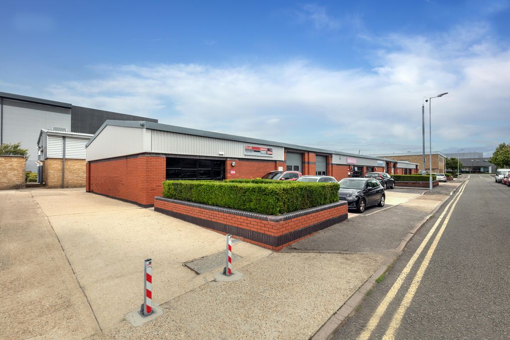 Property photo 2 of 4 2023 284 Aberdeen Avenue Ste224455.Jpg