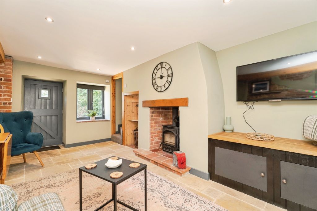 Property photo 3 of 16