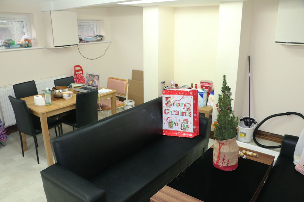 Property photo 2 of 6