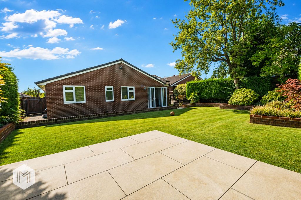 Property photo 1 of 26