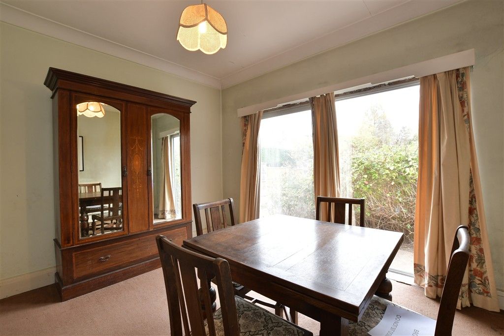 Property photo 2 of 14 Dining Room