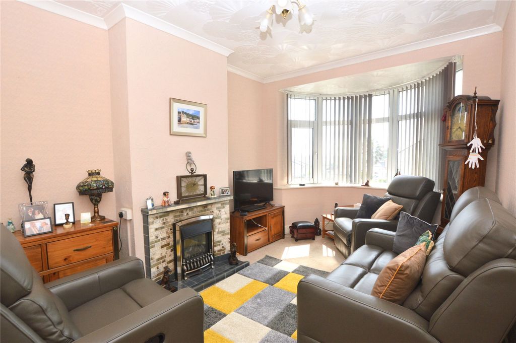 Property photo 2 of 9 Picture No. 22