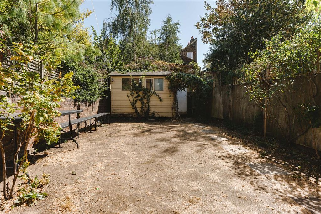 Property photo 3 of 22 Rushmore Road-21.Jpg