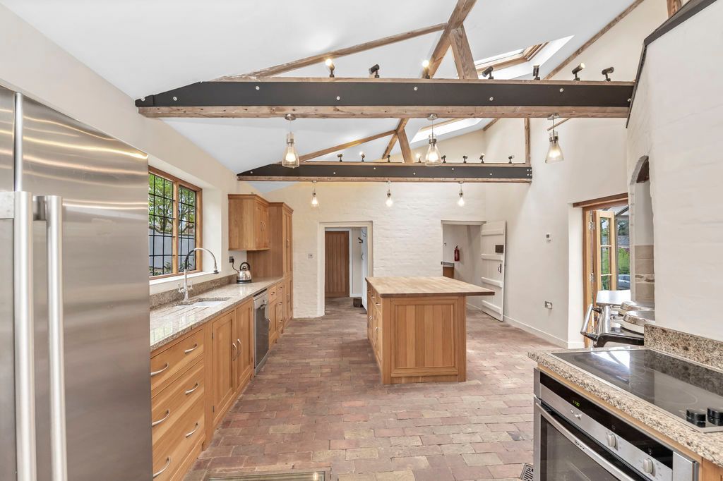 Property photo 3 of 57 Kitchen/Breakfast Room