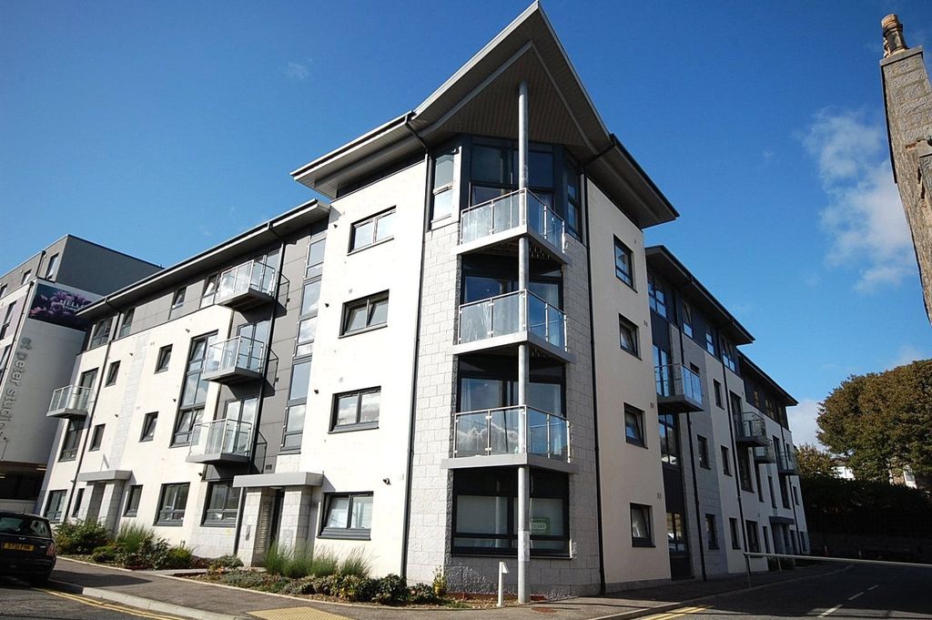 Property photo 1 of 9 Photo 1