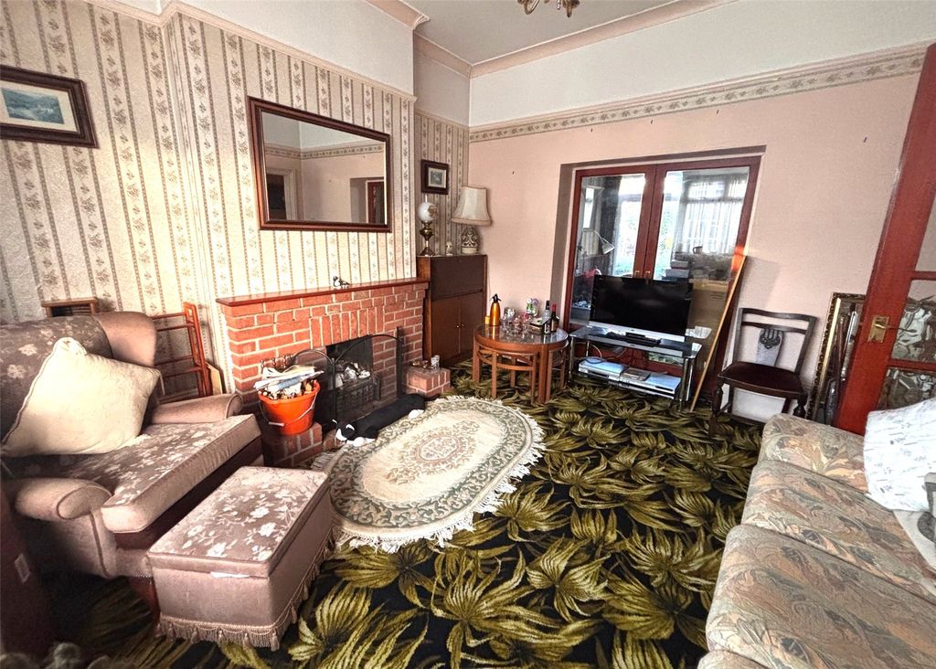 Property photo 2 of 19 Picture No. 26