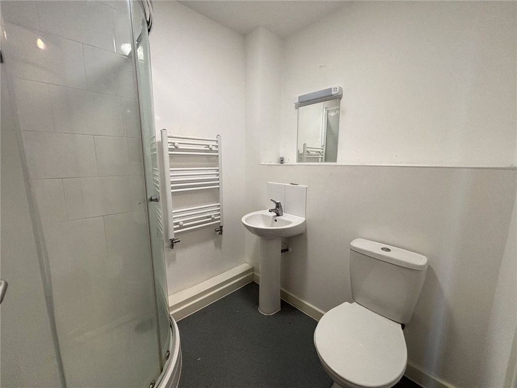 Property photo 2 of 10 Picture No. 04