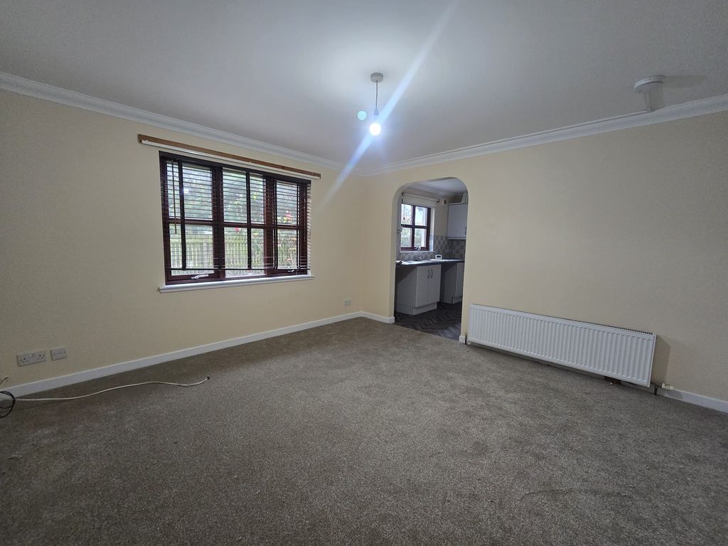 Property photo 2 of 9 Photo 2