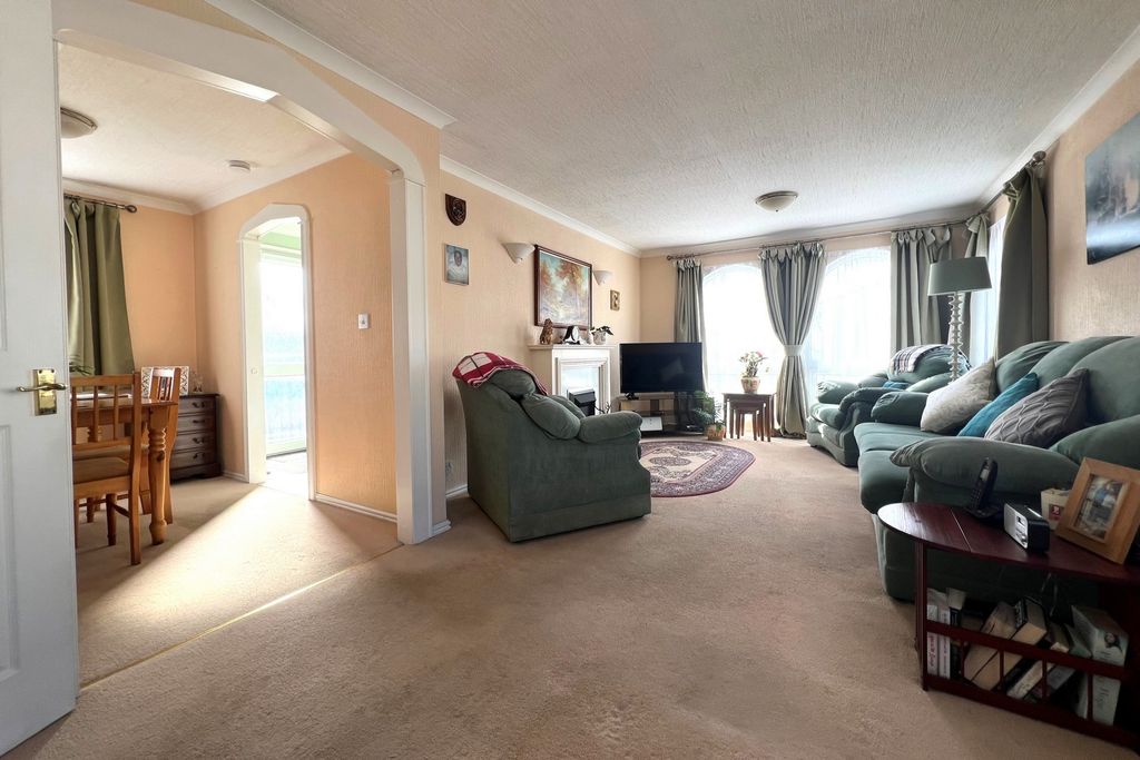 Property photo 3 of 14 Photo 3