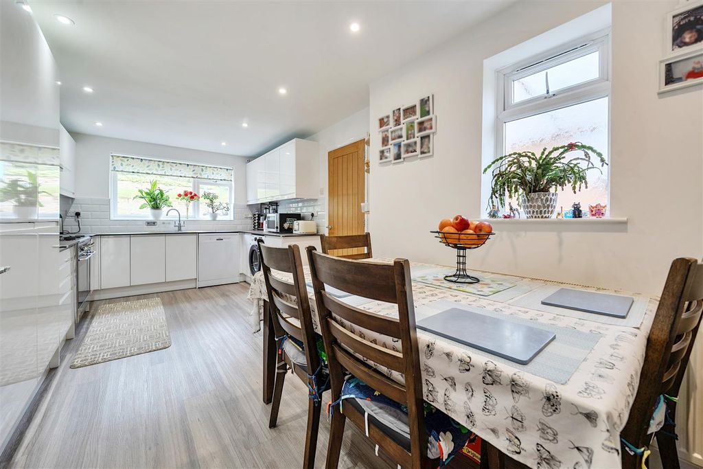 Property photo 3 of 23 1433811 (16).Jpg