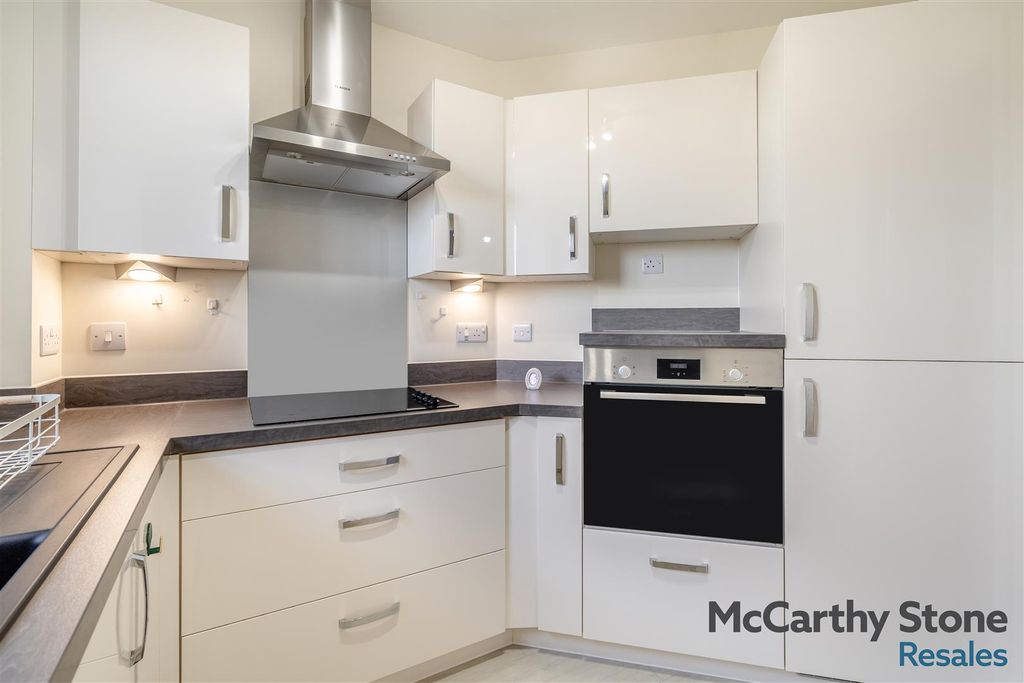 Additional image 7 of 1 bed flat for saleBurlington Gardens, Leyland PR25