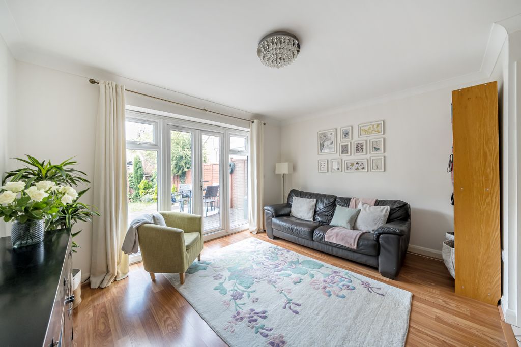 Property photo 2 of 19