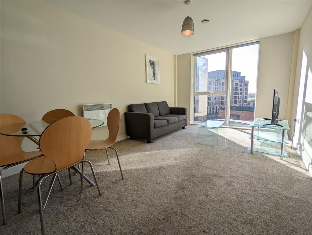 Property photo 2 of 11