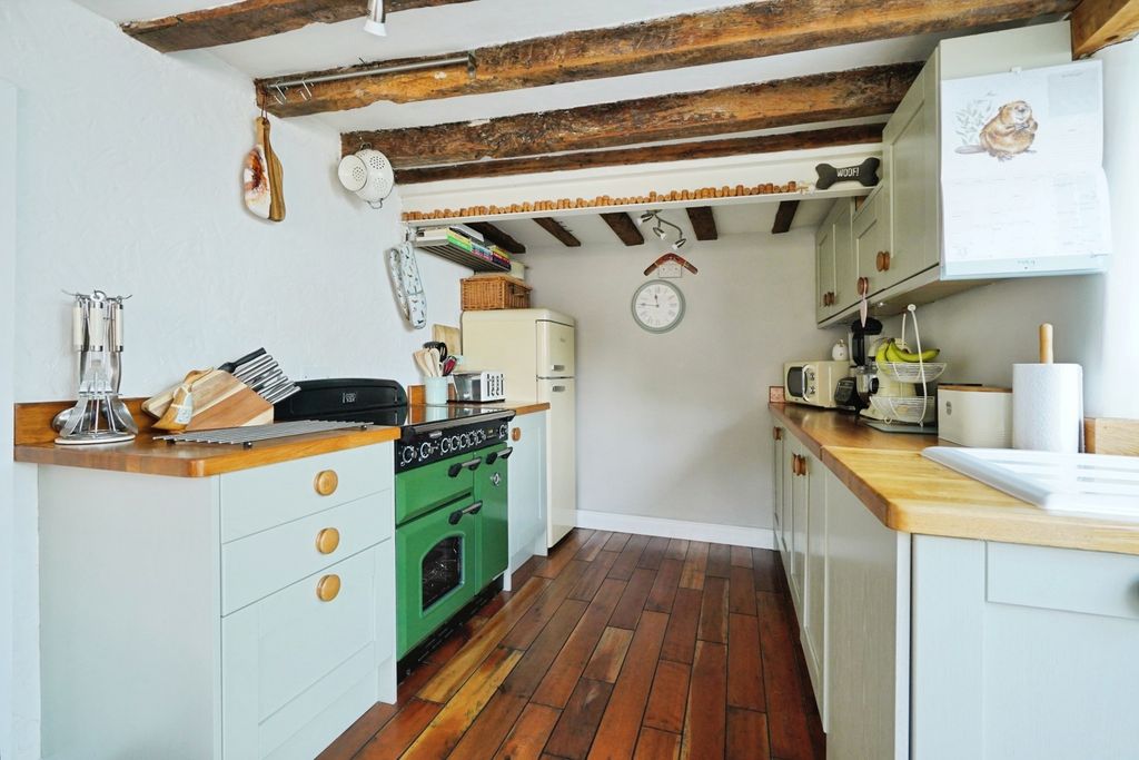 Property photo 3 of 25 Pbox-Img.Jpg