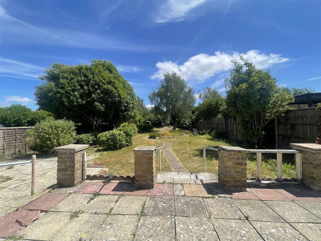 Property photo 3 of 13