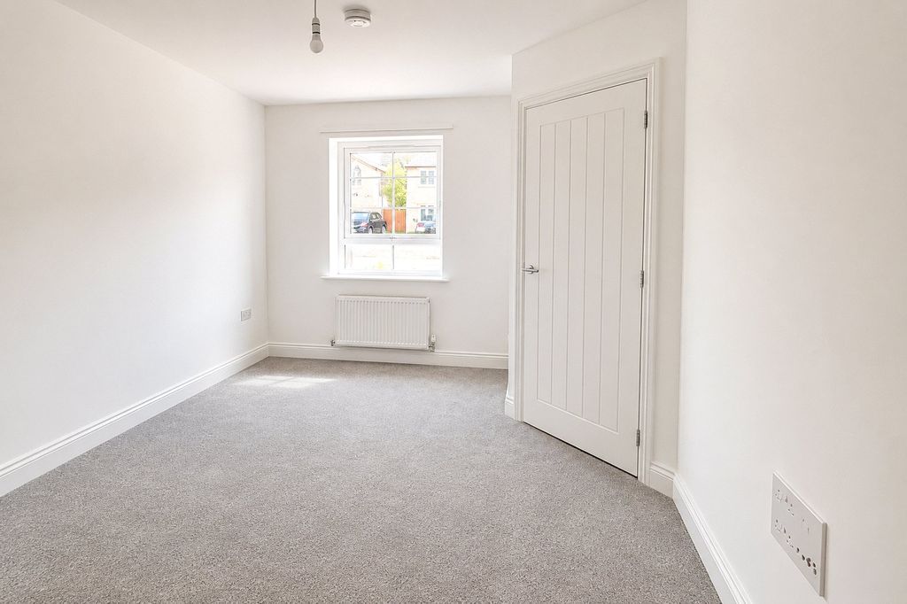 Property photo 3 of 6 Picture No. 07