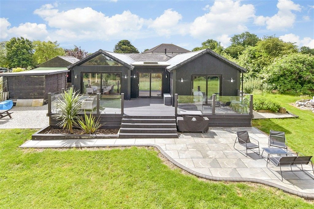 Property photo 2 of 15 External (Web)