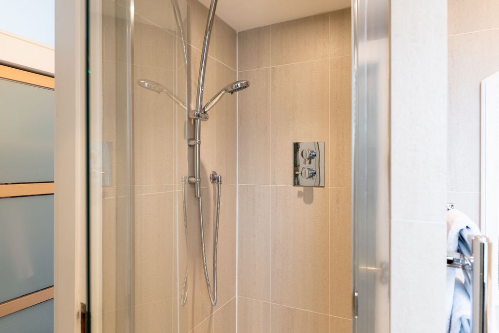 Additional image 19 of 2 bed flat for sale15 Crown Road North, Dowanhill G12