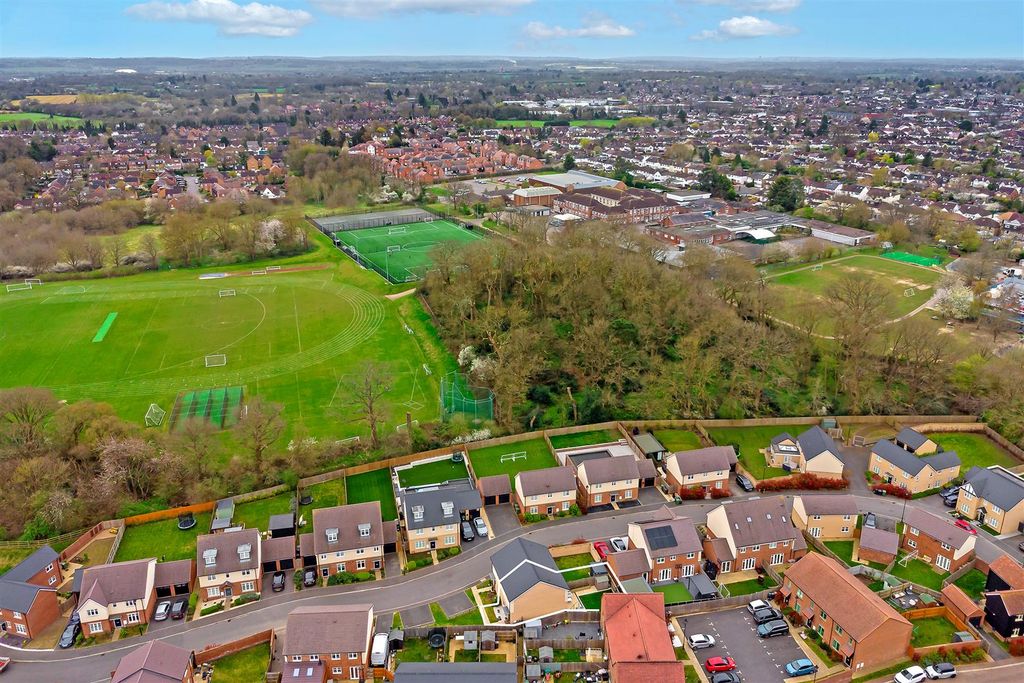 Property photo 2 of 52 15Eagleway-2.Jpg