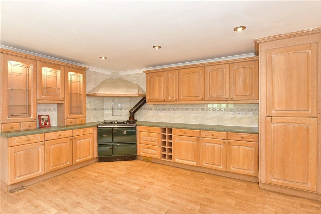 Property photo 1 of 16 Kitchen/Breakfast Room