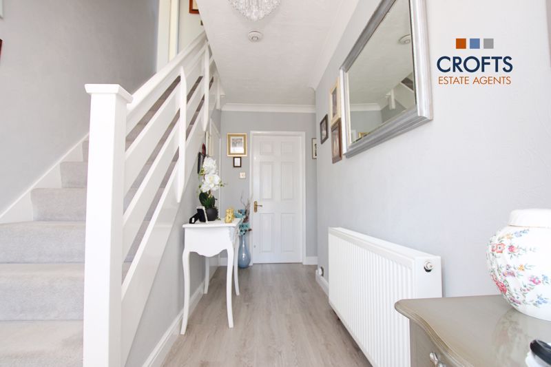 Property photo 2 of 24 Entrance Hall