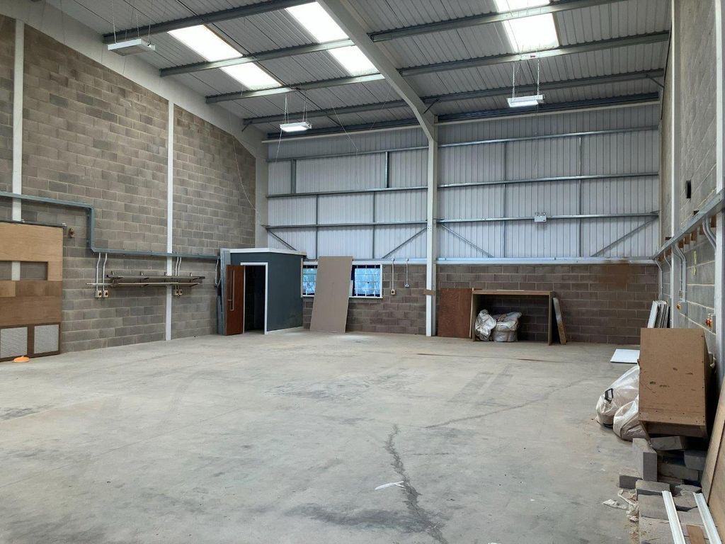 Property photo 2 of 4