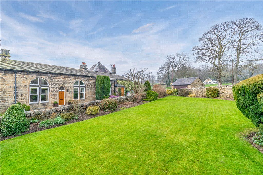Property photo 1 of 31 Gardens