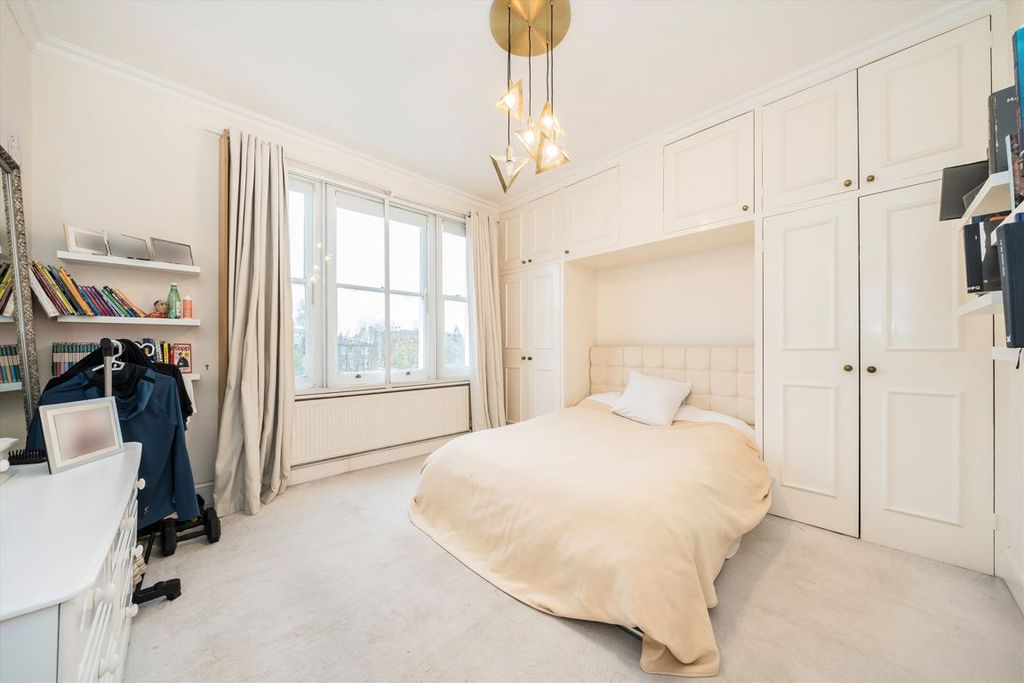 Property photo 3 of 4