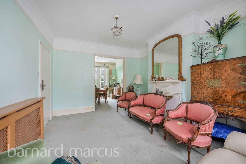 Property photo 2 of 11