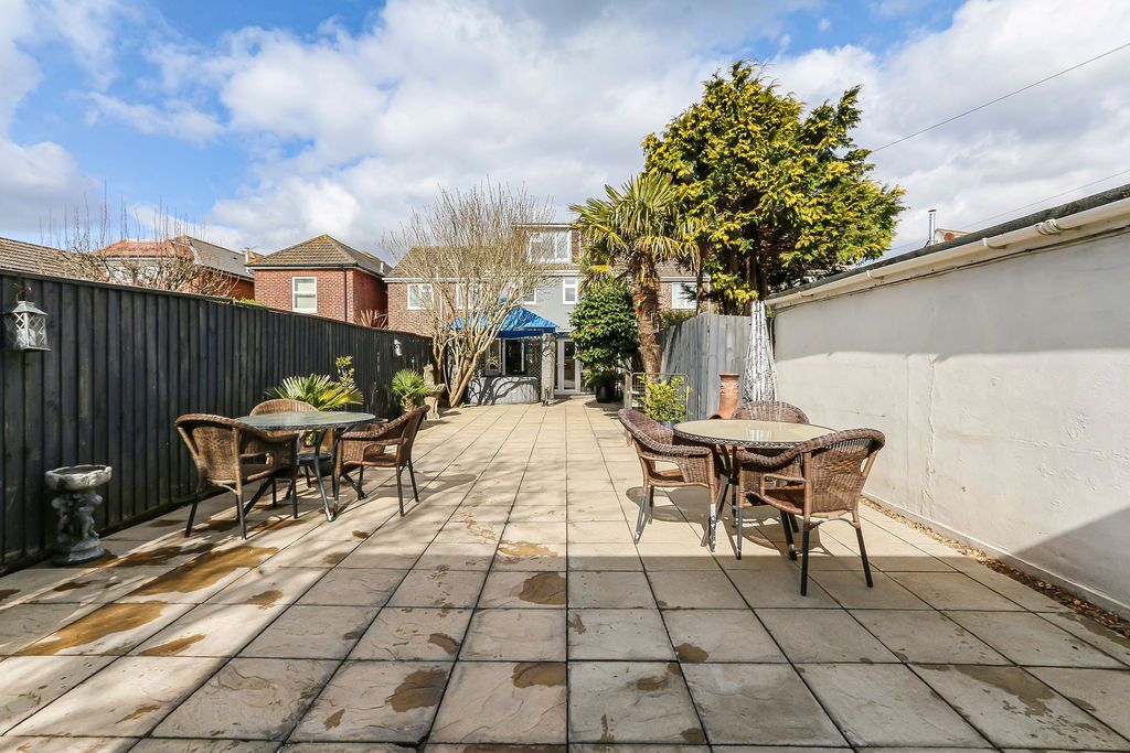 Property photo 2 of 17 File0145