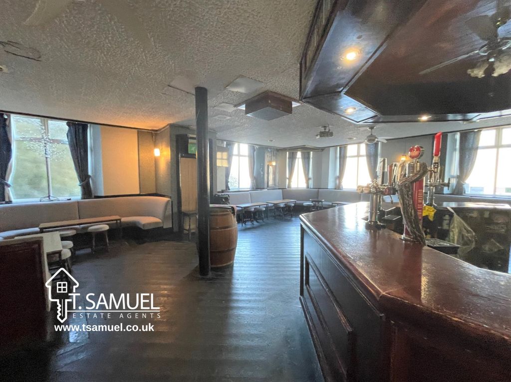 Property photo 3 of 48 Image