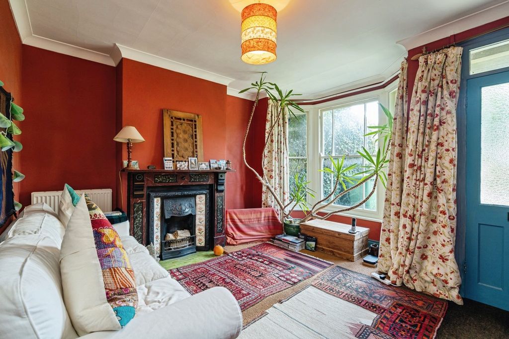 Property photo 2 of 14