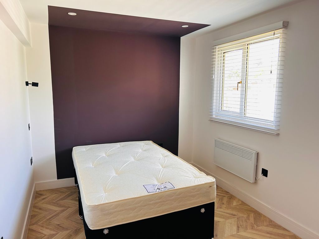 Property photo 1 of 3