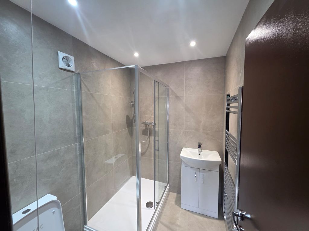 Property photo 3 of 48 Gallery