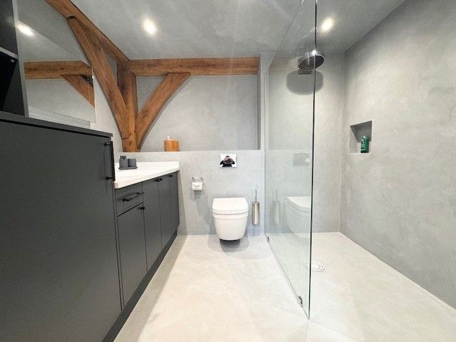 Property photo 3 of 6 Bathroom
