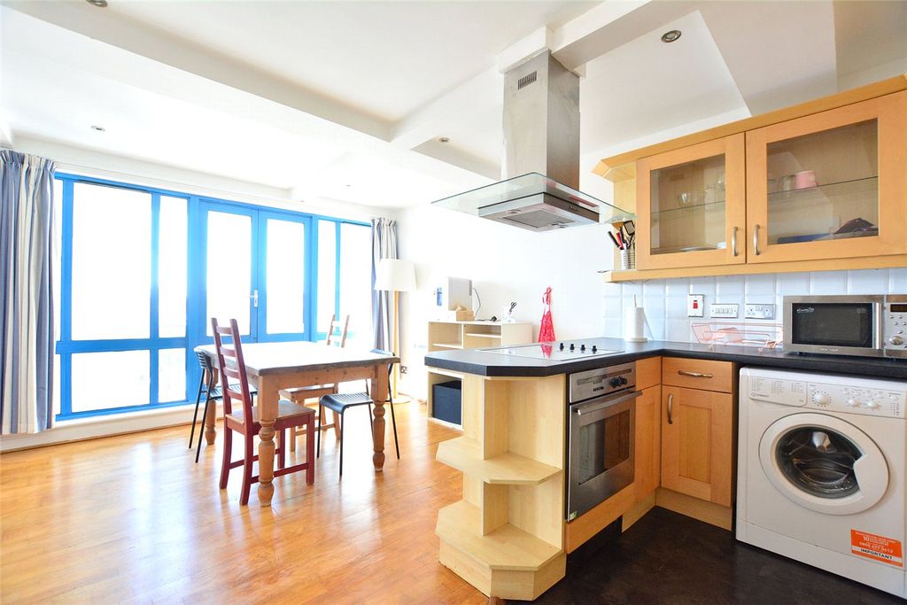 Property photo 1 of 19 Picture No. 23