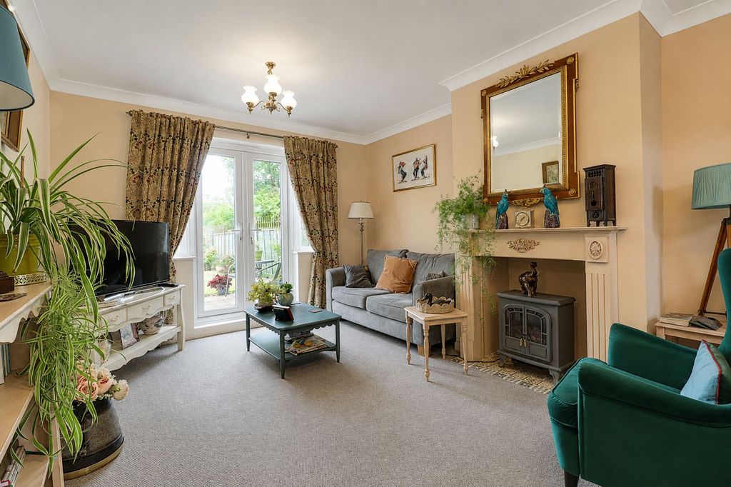 Property photo 3 of 17