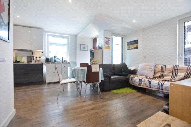 Property photo 2 of 12 Picture No. 04