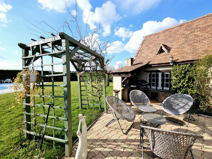 Property photo 2 of 24