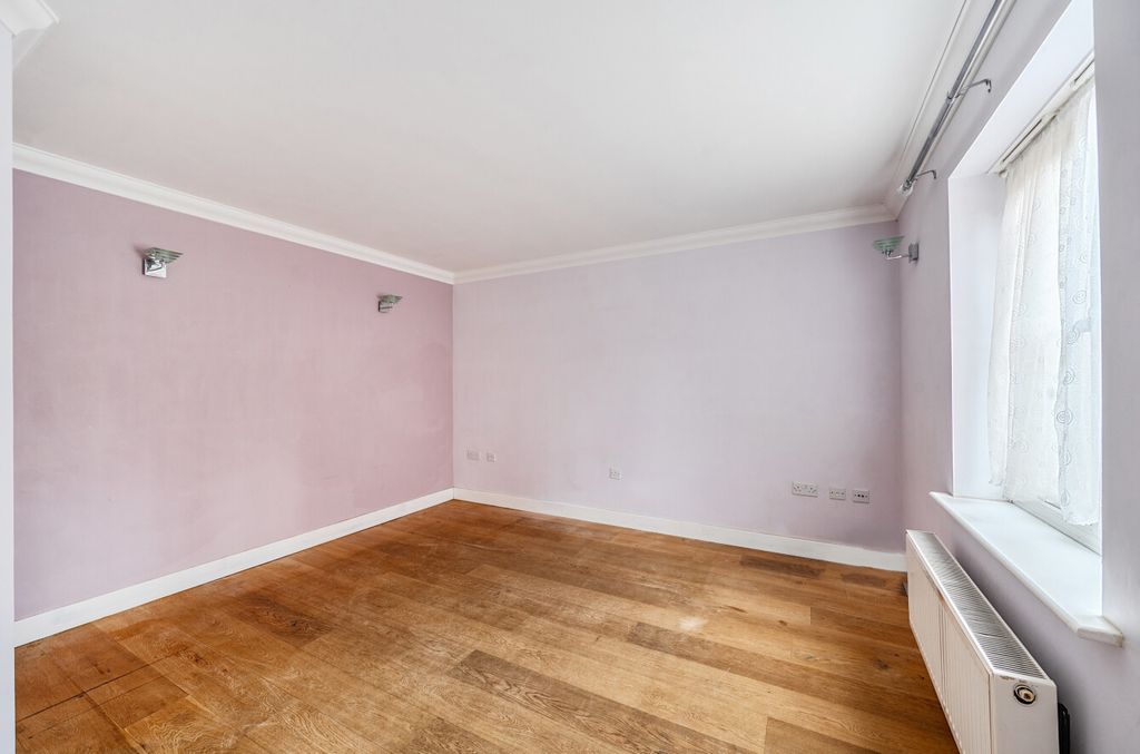 Property photo 3 of 22 1387639-2-6936A5E...