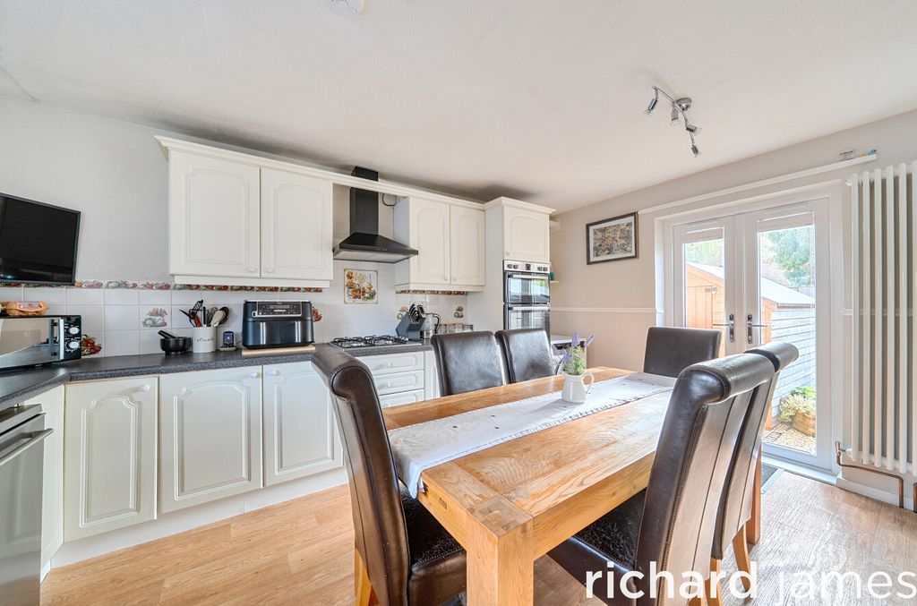 Property photo 2 of 12 Ceaddf5A88F7455Dabdcdde073Bc650d