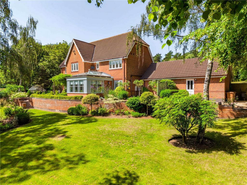 Property photo 1 of 50 Picture No. 76