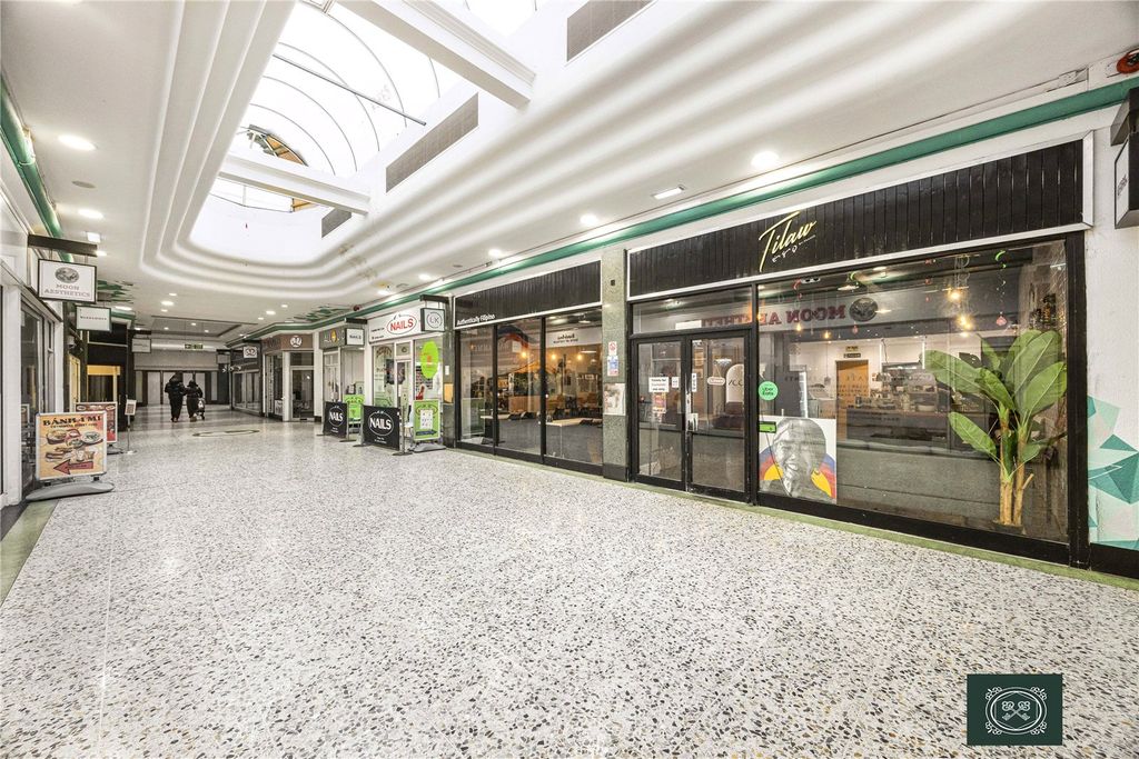 Property photo 1 of 22 External