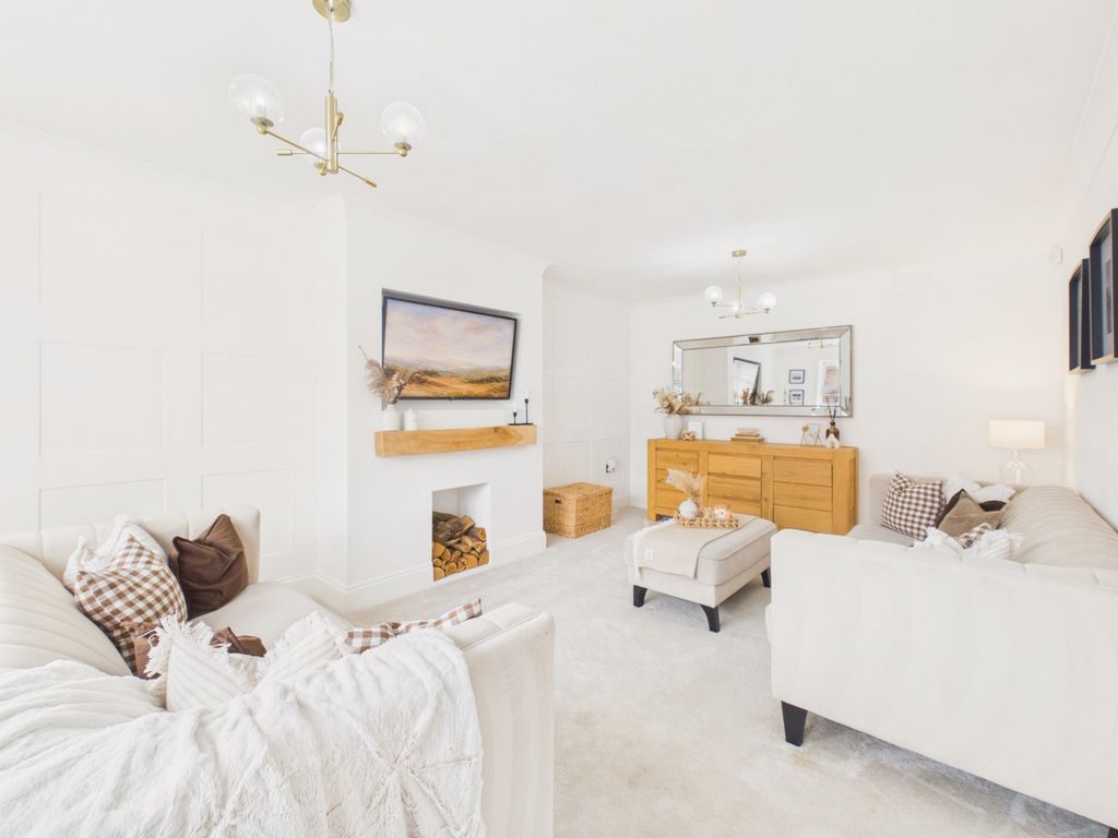 Property photo 2 of 26 5517662