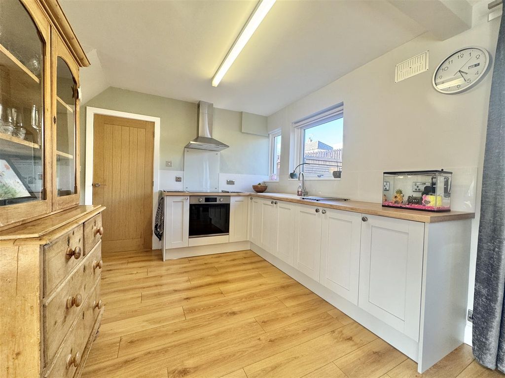 Property photo 2 of 17 Img_1085.Jpg