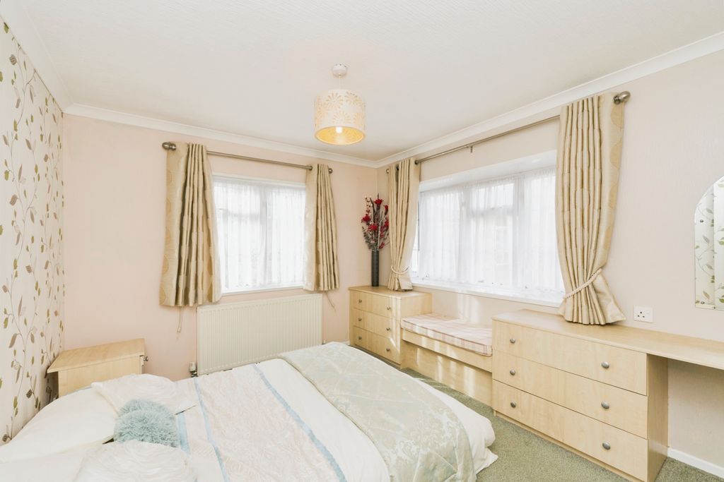 Property photo 2 of 20 1759927_01