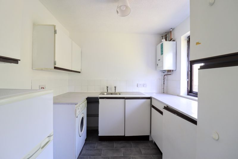 Property photo 3 of 5 Kitchen