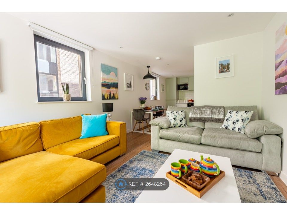 Property photo 3 of 35